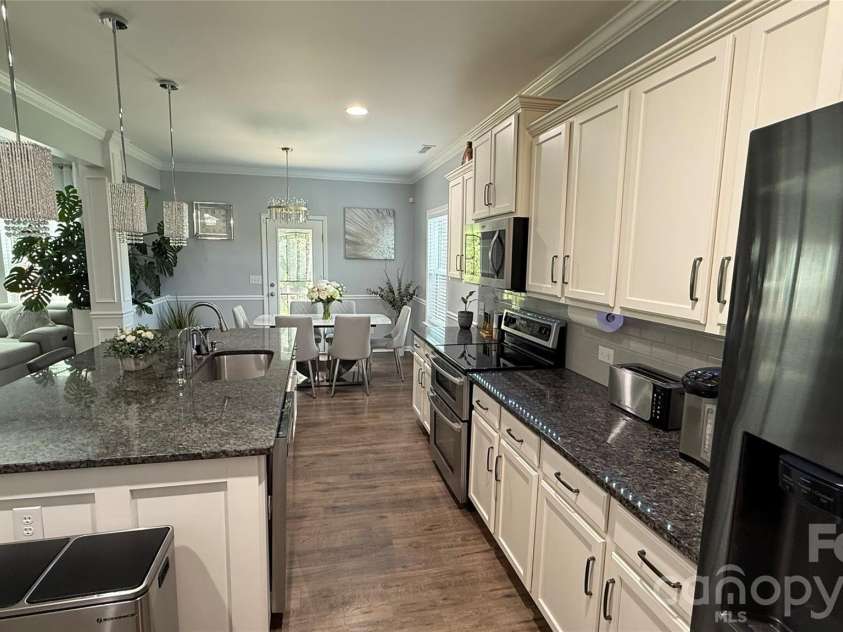 332 Wyndham Forest Circle, Midland, NC 28107.  MLS# CAR4390770, YatesRealty ID 34194. 