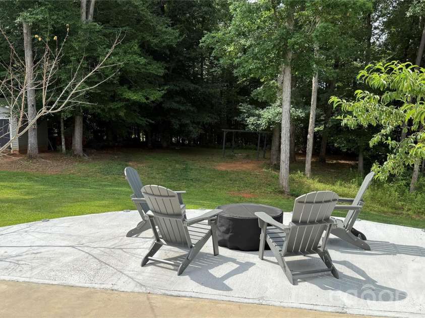 332 Wyndham Forest Circle, Midland, NC 28107.  MLS# CAR4390770, YatesRealty ID 34194. 
