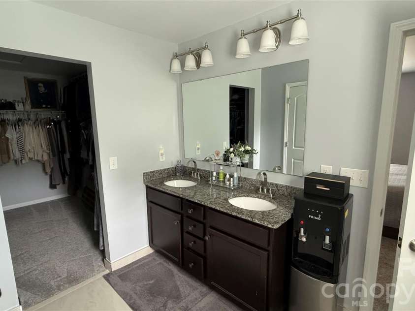 332 Wyndham Forest Circle, Midland, NC 28107.  MLS# CAR4390770, YatesRealty ID 34194. 
