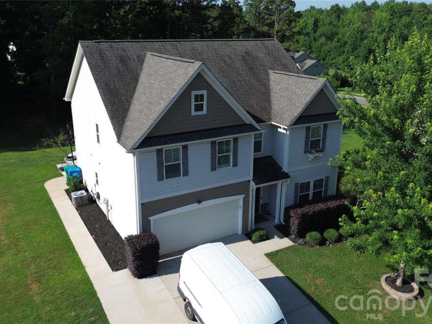 332 Wyndham Forest Circle, Midland, NC 28107.  MLS# CAR4390770, YatesRealty ID 34194. 