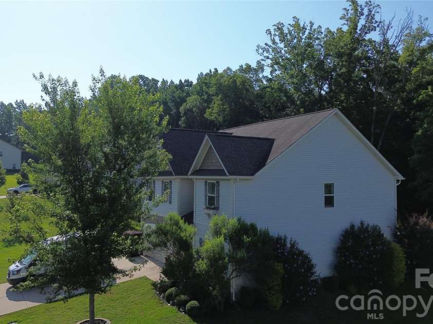332 Wyndham Forest Circle, Midland, NC 28107.  MLS# CAR4390770, YatesRealty ID 34194. 