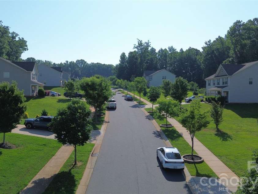 332 Wyndham Forest Circle, Midland, NC 28107.  MLS# CAR4390770, YatesRealty ID 34194. 