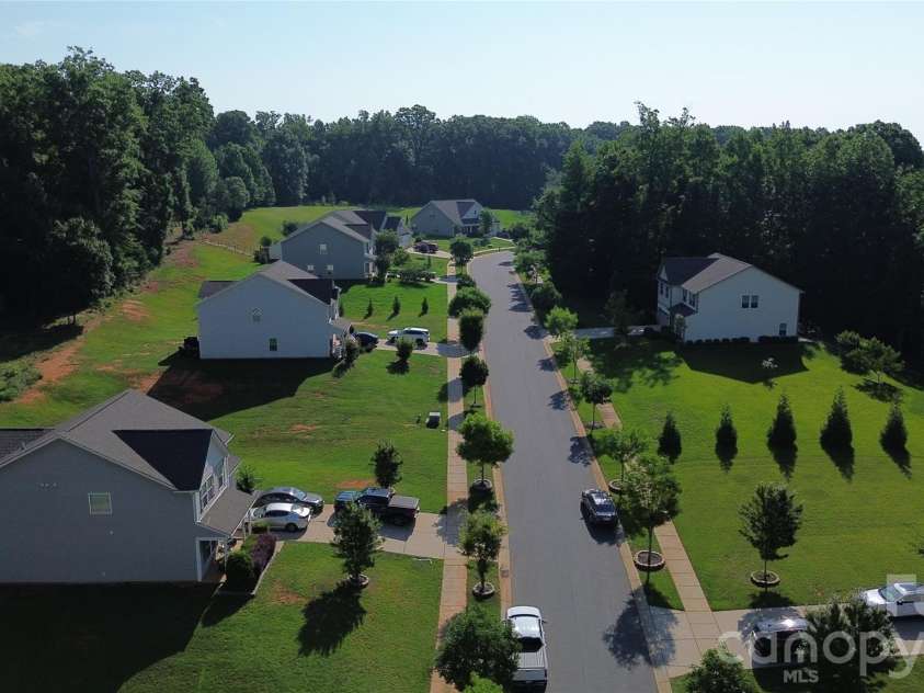 332 Wyndham Forest Circle, Midland, NC 28107.  MLS# CAR4390770, YatesRealty ID 34194. 