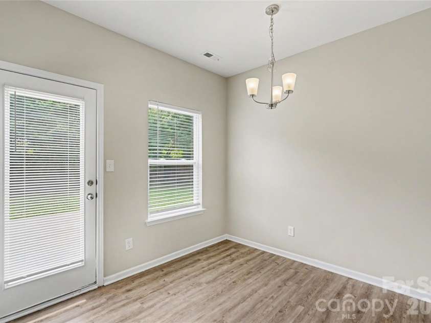 408 Matfield Court, Monroe, NC 28110.  MLS# CAR4398346, YatesRealty ID 34195. Breakfast Area