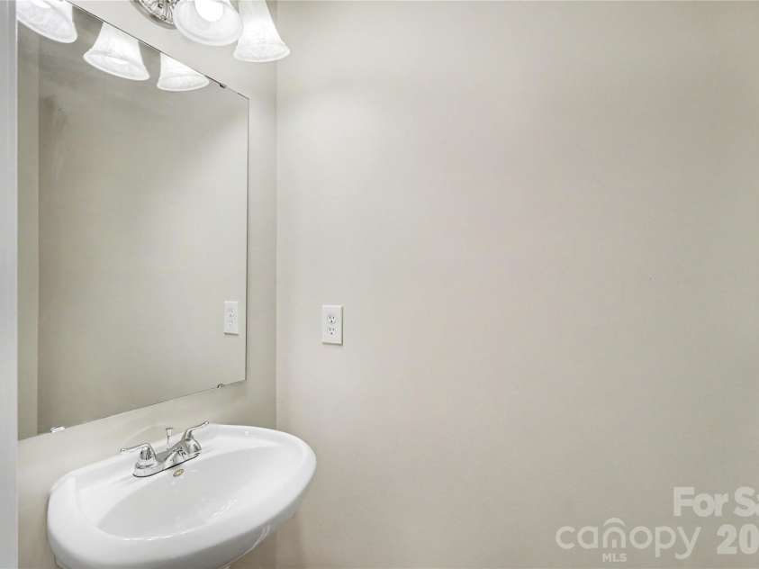 408 Matfield Court, Monroe, NC 28110.  MLS# CAR4398346, YatesRealty ID 34195. Half Bathroom on Main