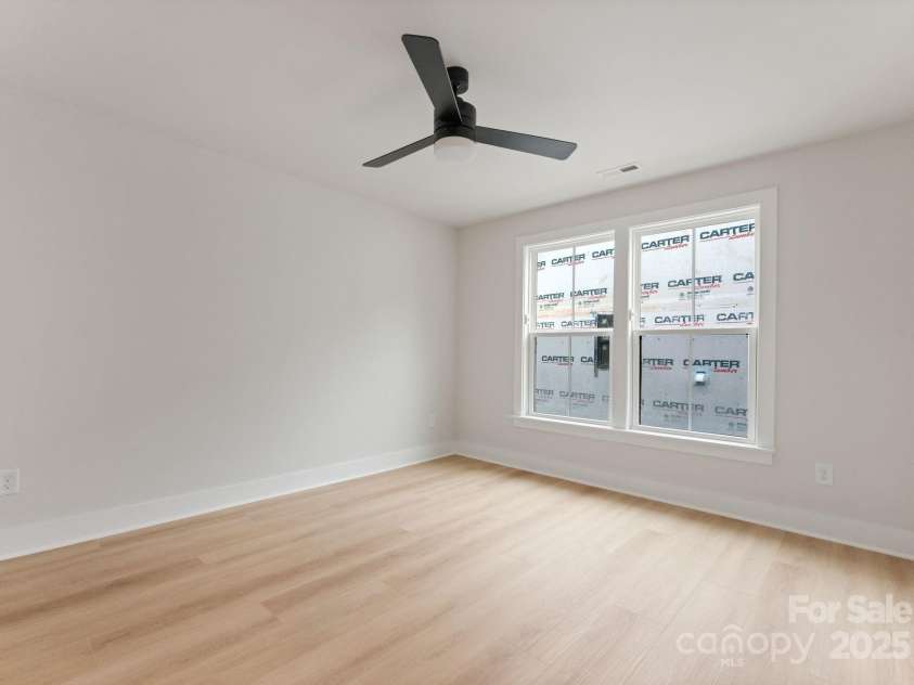 3005 Kinger Lane, Matthews, NC 28105.  MLS# CAR4289780, YatesRealty ID 34196. 