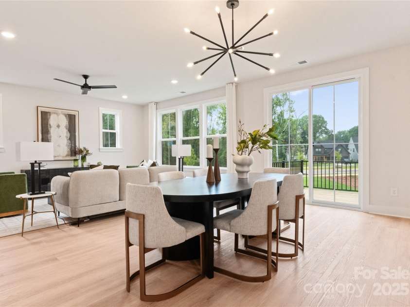 3005 Kinger Lane, Matthews, NC 28105.  MLS# CAR4289780, YatesRealty ID 34196. 