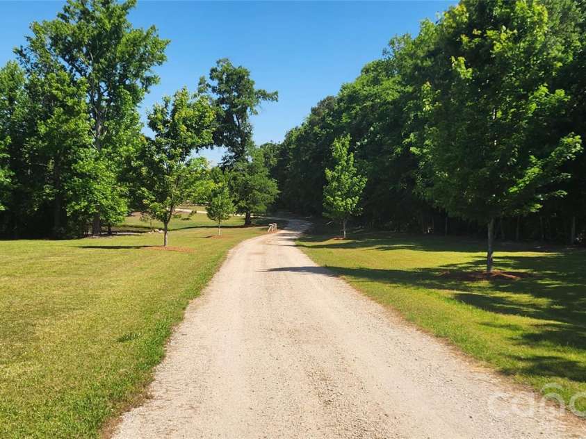 4859 Camp Creek Road, Lancaster, SC 29720.  MLS# CAR4386859, YatesRealty ID 34197. Driveway