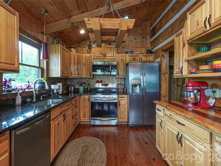 4859 Camp Creek Road, Lancaster, SC 29720.  MLS# CAR4386859, YatesRealty ID 34197. Kitchen