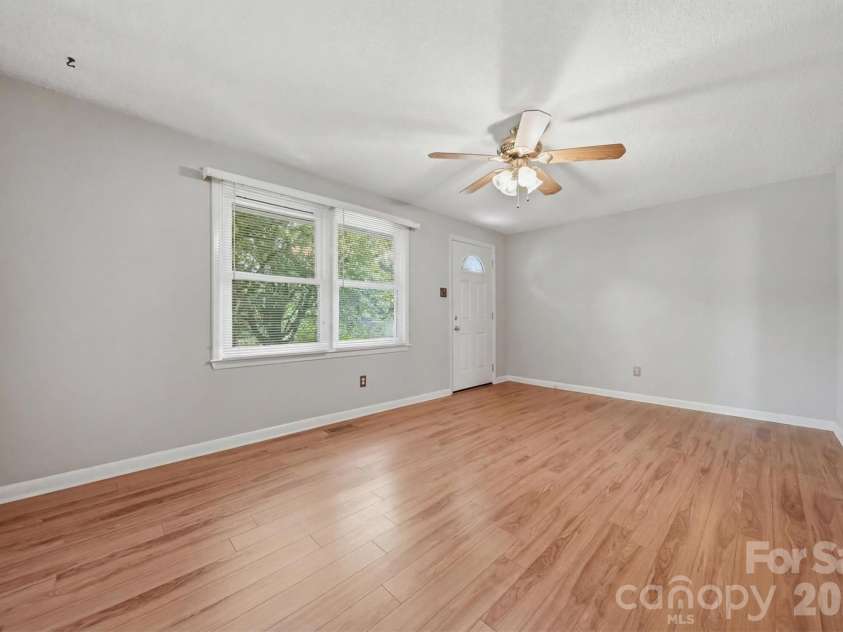 8035 Old NC 10 None, Hickory, NC 28602.  MLS# CAR4394883, YatesRealty ID 34198. 