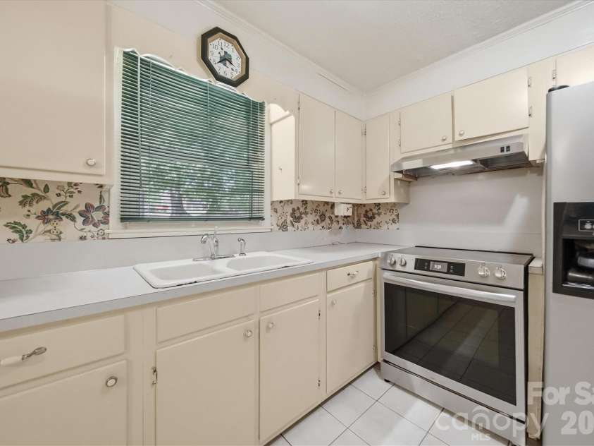 8035 Old NC 10 None, Hickory, NC 28602.  MLS# CAR4394883, YatesRealty ID 34198. 