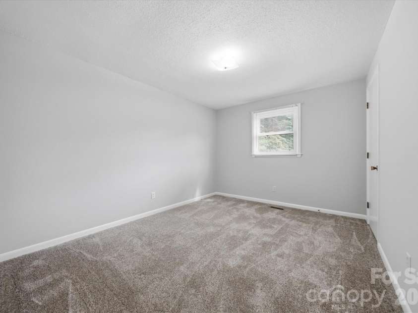 8035 Old NC 10 None, Hickory, NC 28602.  MLS# CAR4394883, YatesRealty ID 34198. 
