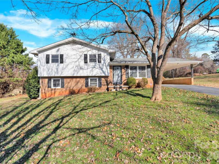 8035 Old NC 10 None, Hickory, NC 28602.  MLS# CAR4394883, YatesRealty ID 34198. 