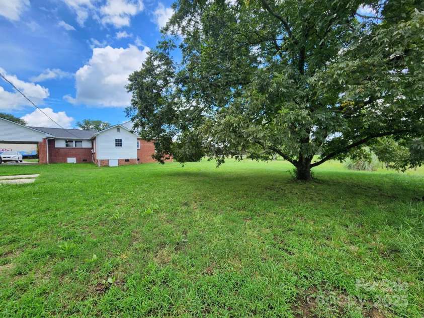 1742 Orrs Station Road, Chester, SC 29706.  MLS# CAR4288547, YatesRealty ID 34199. 