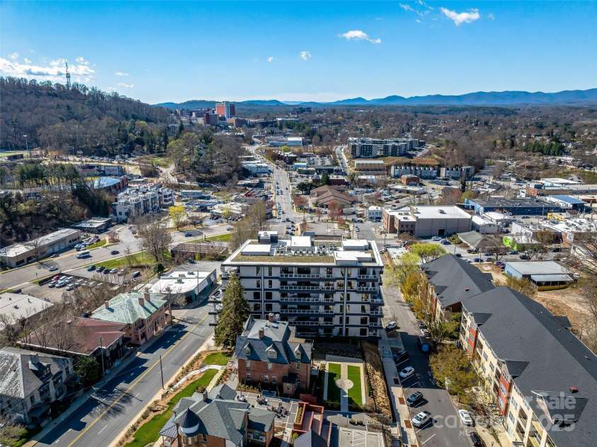 145 Biltmore Avenue, Asheville, NC 28801.  MLS# CAR4331069, YatesRealty ID 342. Location, location, location! Welcome to vibrant Asheville