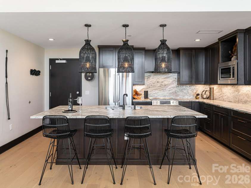 145 Biltmore Avenue, Asheville, NC 28801.  MLS# CAR4372434, YatesRealty ID 342. 