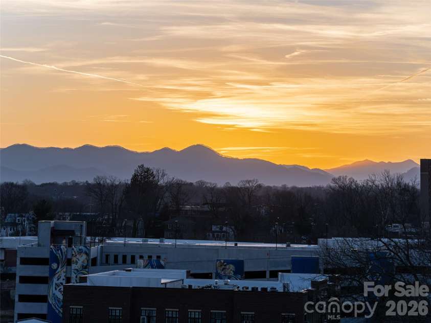145 Biltmore Avenue, Asheville, NC 28801.  MLS# CAR4372434, YatesRealty ID 342. 