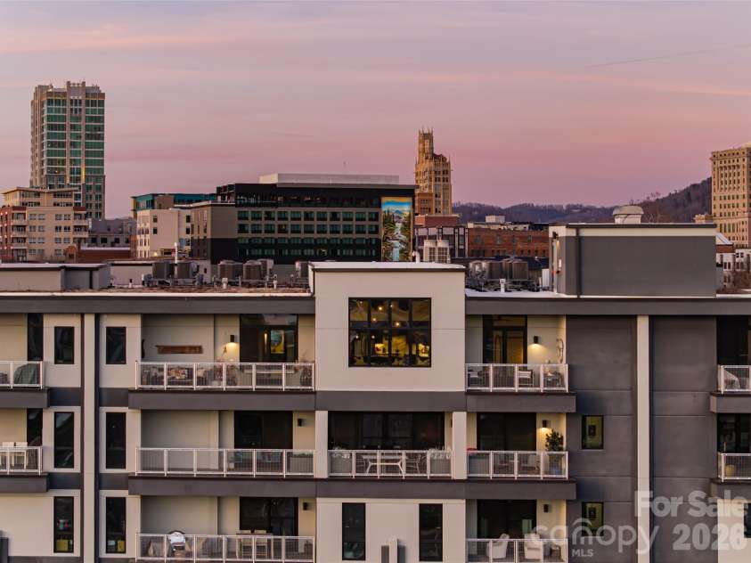 145 Biltmore Avenue, Asheville, NC 28801.  MLS# CAR4372434, YatesRealty ID 342. 