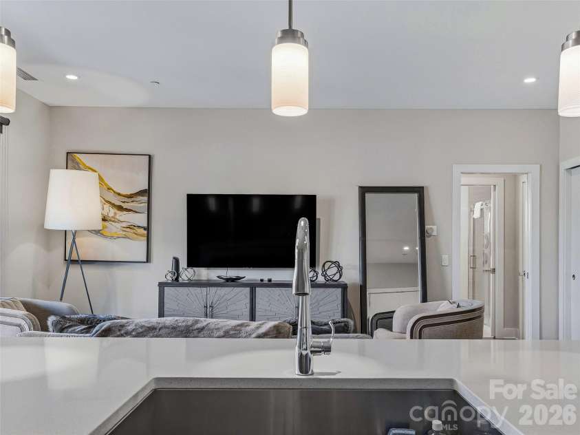 145 Biltmore Avenue, Asheville, NC 28801.  MLS# CAR4390201, YatesRealty ID 342. 