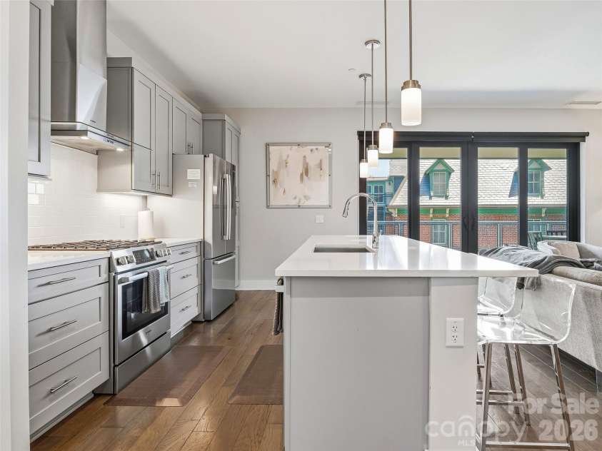 145 Biltmore Avenue, Asheville, NC 28801.  MLS# CAR4390201, YatesRealty ID 342. 