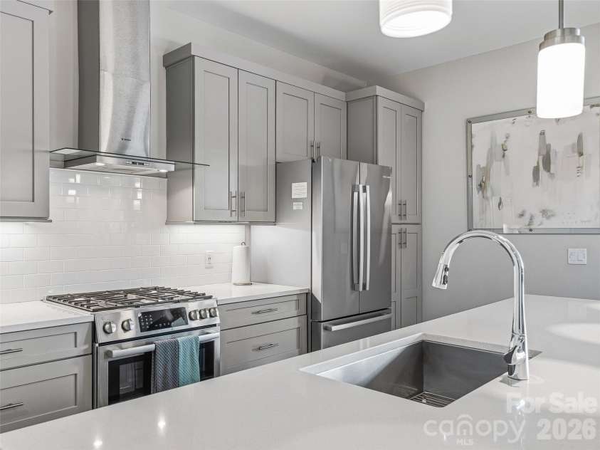 145 Biltmore Avenue, Asheville, NC 28801.  MLS# CAR4390201, YatesRealty ID 342. 