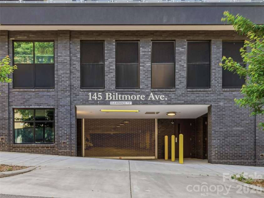 145 Biltmore Avenue, Asheville, NC 28801.  MLS# CAR4390201, YatesRealty ID 342. 