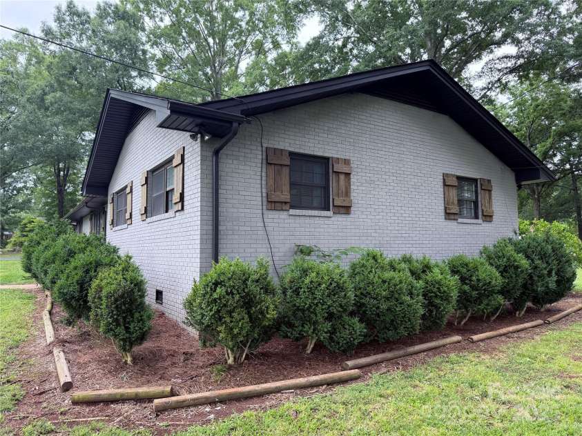 605 Impala Drive, Albemarle, NC 28001.  MLS# CAR4272886, YatesRealty ID 342. 