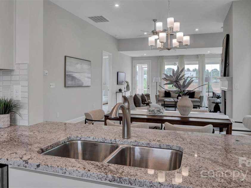 4424 Moxie Way, Charlotte, NC 28215.  MLS# CAR4301457, YatesRealty ID 3420. Kitchen 