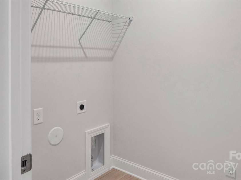 4424 Moxie Way, Charlotte, NC 28215.  MLS# CAR4301457, YatesRealty ID 3420. Laundry Room