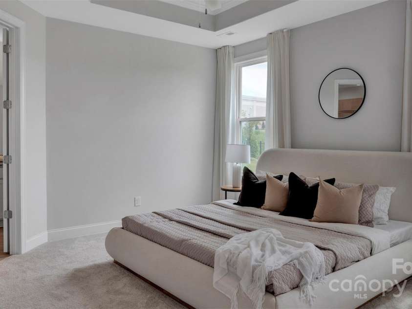 4424 Moxie Way, Charlotte, NC 28215.  MLS# CAR4301457, YatesRealty ID 3420. Primary Suite 