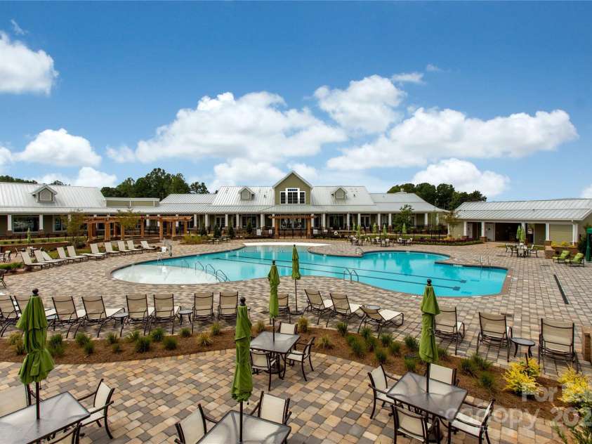 4424 Moxie Way, Charlotte, NC 28215.  MLS# CAR4301457, YatesRealty ID 3420. Resort-style Pool