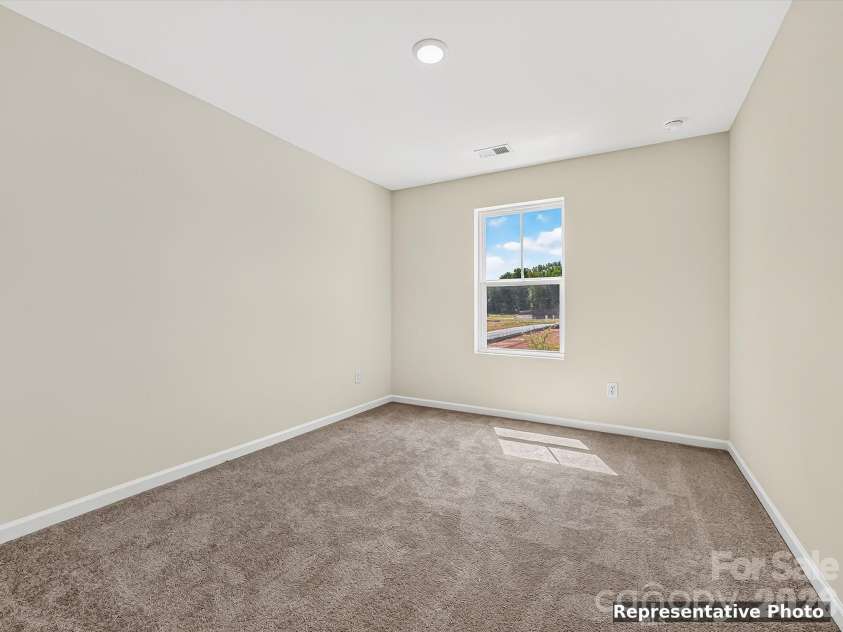 6067 White Aster Lane, Charlotte, NC 28216.  MLS# CAR4398357, YatesRealty ID 34200. 