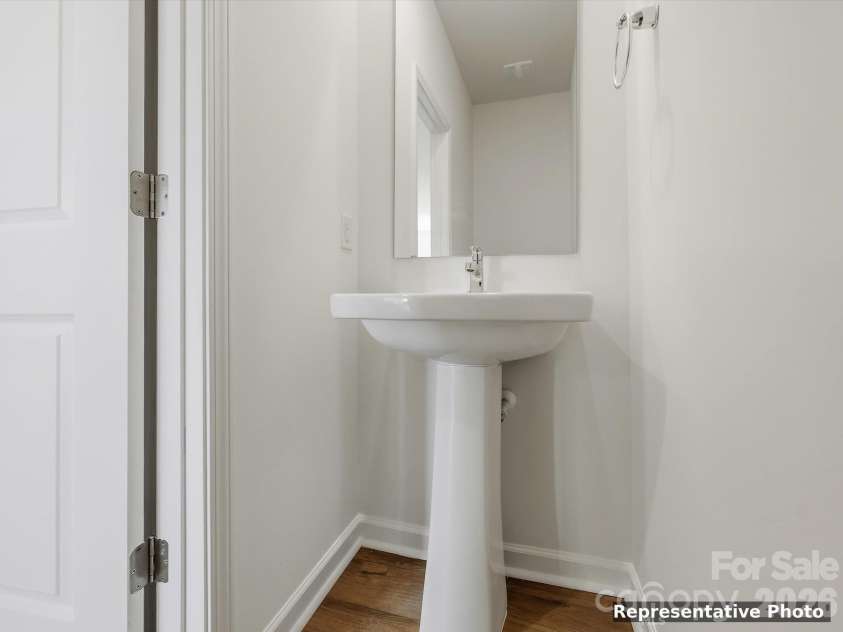 6067 White Aster Lane, Charlotte, NC 28216.  MLS# CAR4398357, YatesRealty ID 34200. 