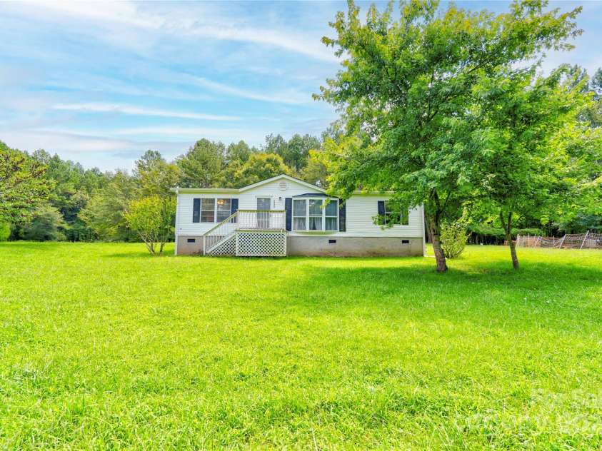 2338 Whelchel Road, Mooresboro, NC 28114.  MLS# CAR4219380, YatesRealty ID 34202. Front