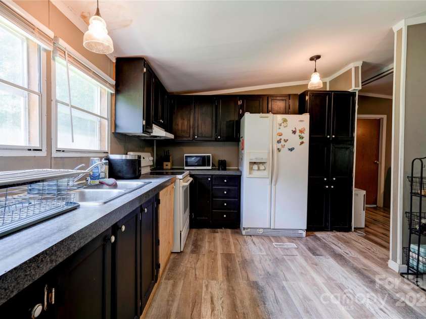 2338 Whelchel Road, Mooresboro, NC 28114.  MLS# CAR4219380, YatesRealty ID 34202. Kitchen
