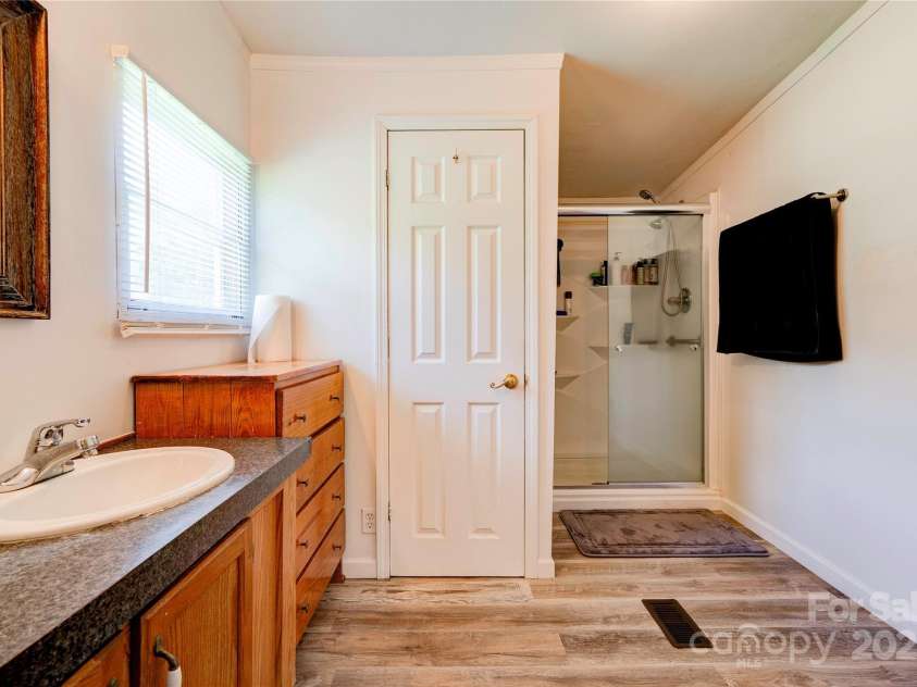 2338 Whelchel Road, Mooresboro, NC 28114.  MLS# CAR4219380, YatesRealty ID 34202. Primary Bath