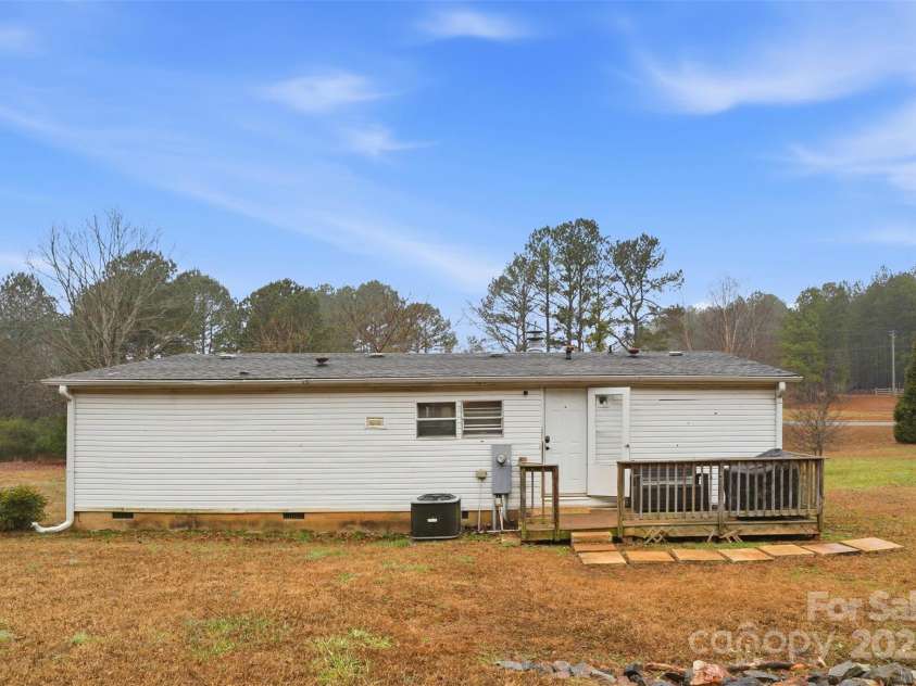 2338 Whelchel Road, Mooresboro, NC 28114.  MLS# CAR4334310, YatesRealty ID 34202. 