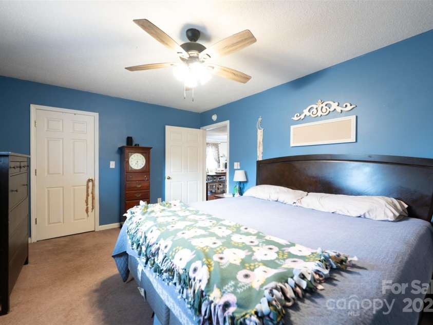 1161 Teaberry Lane, Lenoir, NC 28645.  MLS# CAR4292111, YatesRealty ID 34203. 