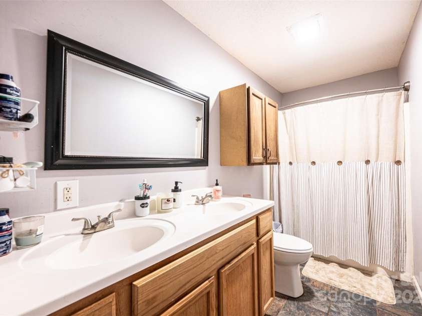 1161 Teaberry Lane, Lenoir, NC 28645.  MLS# CAR4292111, YatesRealty ID 34203. 