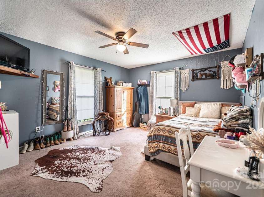 1161 Teaberry Lane, Lenoir, NC 28645.  MLS# CAR4292111, YatesRealty ID 34203. 