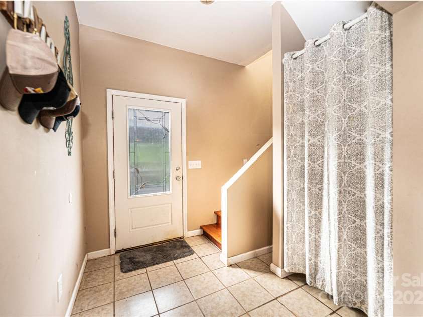 1161 Teaberry Lane, Lenoir, NC 28645.  MLS# CAR4292111, YatesRealty ID 34203. 