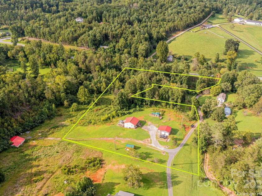 1161 Teaberry Lane, Lenoir, NC 28645.  MLS# CAR4292111, YatesRealty ID 34203. 