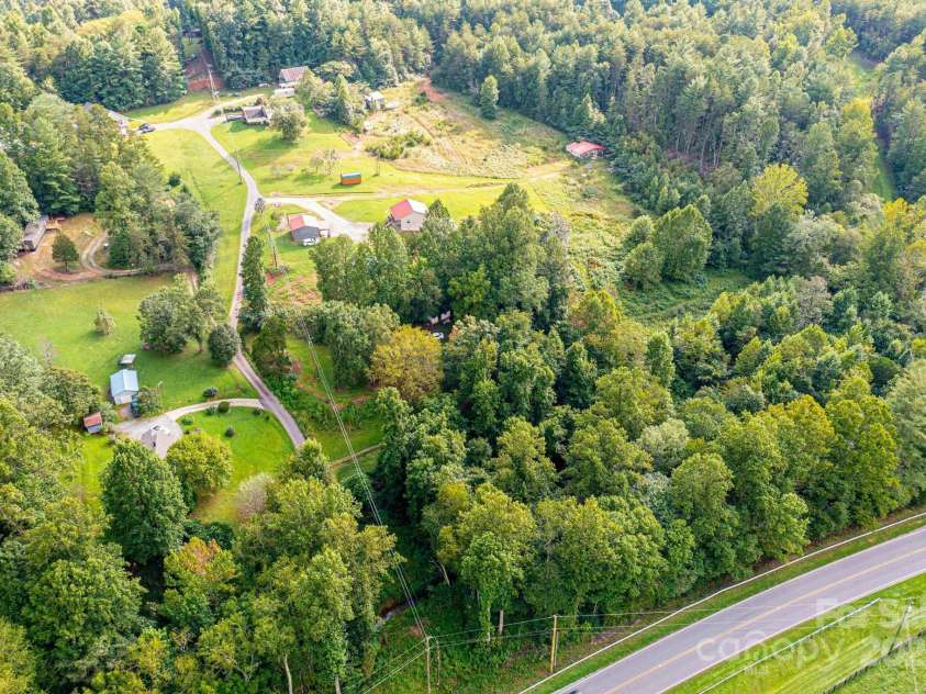 1161 Teaberry Lane, Lenoir, NC 28645.  MLS# CAR4292111, YatesRealty ID 34203. 