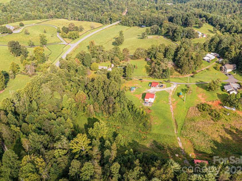 1161 Teaberry Lane, Lenoir, NC 28645.  MLS# CAR4292111, YatesRealty ID 34203. 