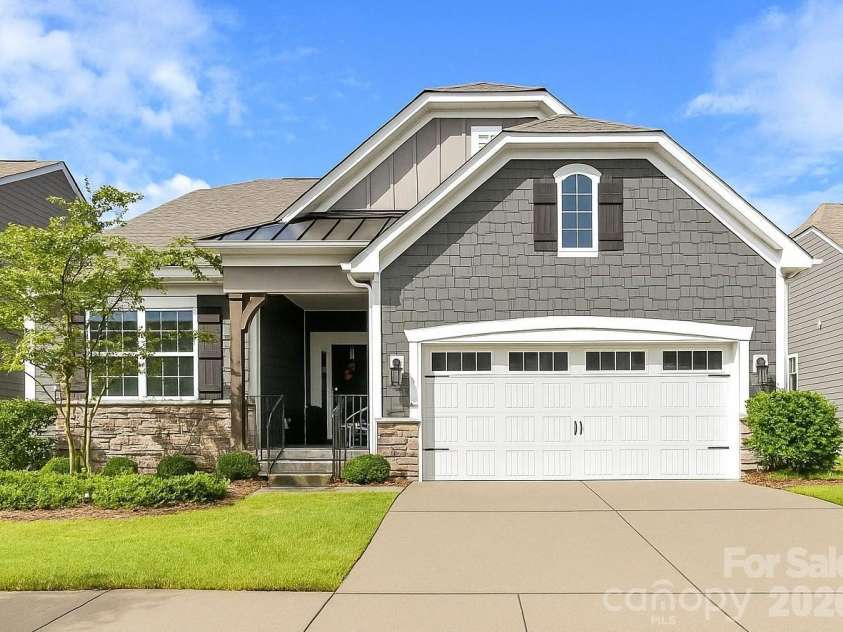 1733 Tranquility Boulevard, Lancaster, SC 29720.  MLS# CAR4393535, YatesRealty ID 34204. Fiber Cement accented with Stone and Columns