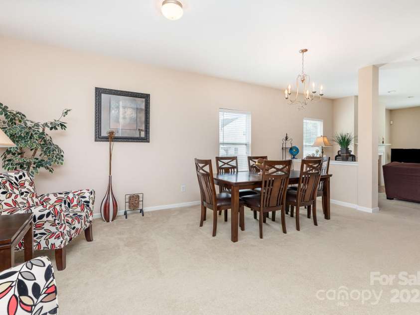9702 Fernspray Road, Charlotte, NC 28215.  MLS# CAR4282985, YatesRealty ID 34204. 