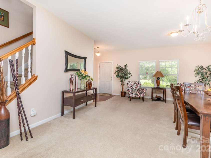 9702 Fernspray Road, Charlotte, NC 28215.  MLS# CAR4282985, YatesRealty ID 34204. 