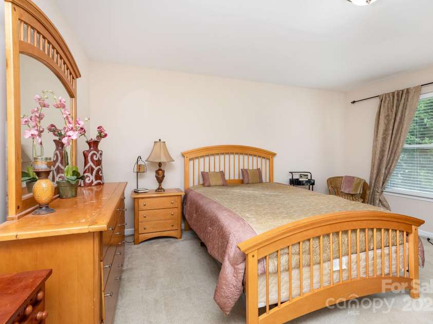 9702 Fernspray Road, Charlotte, NC 28215.  MLS# CAR4282985, YatesRealty ID 34204. 