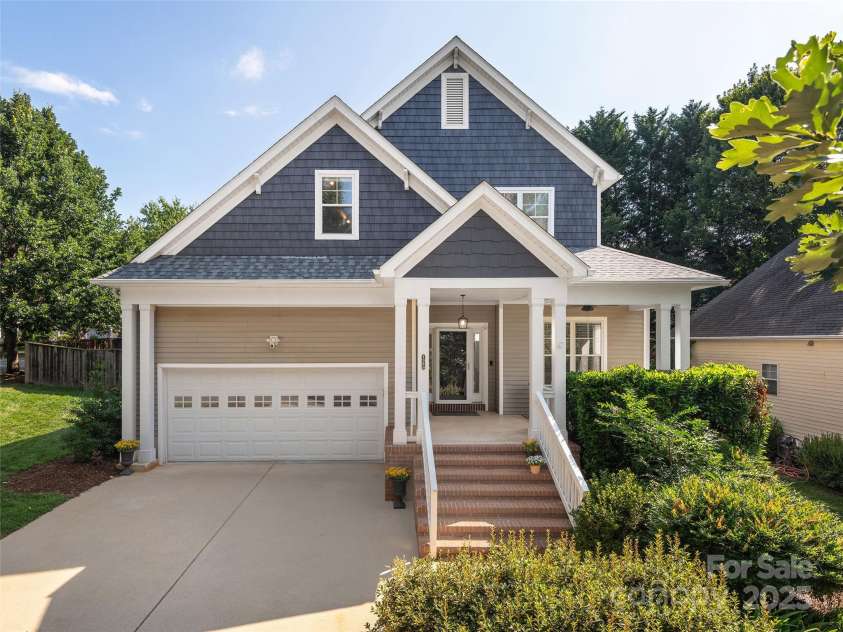 1349 Heathbrook Circle, Asheville, NC 28803.  MLS# CAR4289789, YatesRealty ID 34205. 