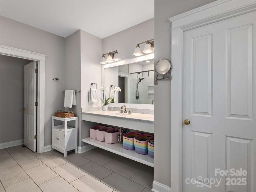 1349 Heathbrook Circle, Asheville, NC 28803.  MLS# CAR4289789, YatesRealty ID 34205. 